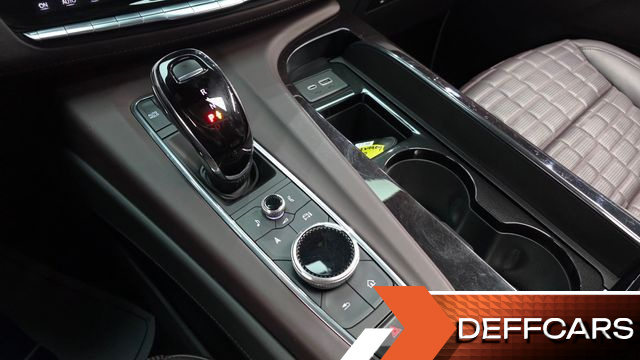 Cadillac ESCALADE 6.2 ESV ESV Sports Platinum купить на сайте DeffCars