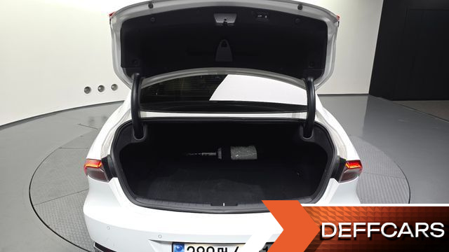 Hyundai GRANDEUR 2.5 Le Blanc купить на сайте DeffCars