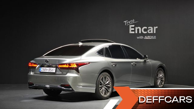 Lexus LS 3.5 Platinum AWD купить на сайте DeffCars