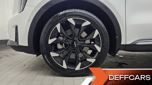 Kia SORENTO Gasoline 2.5T 2WD Signature купить на сайте DeffCars