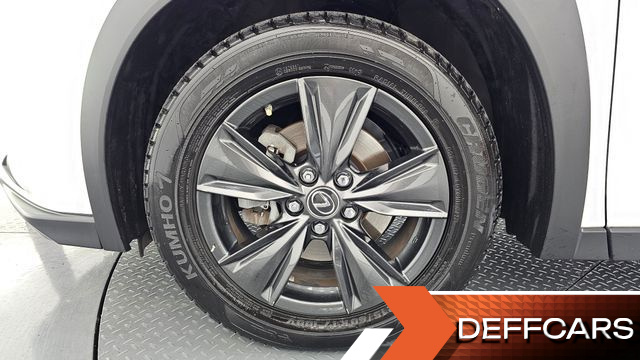 Lexus UX 2.0 2WD купить на сайте DeffCars