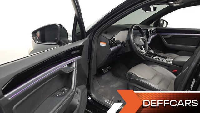 Volkswagen TOUAREG 3.0 TDI R-Line купить на сайте DeffCars