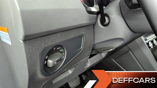 Volkswagen TIGUAN 2.0 TDI Premium купить на сайте DeffCars