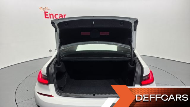 BMW 3-SERIES 320d M Sport купить на сайте DeffCars