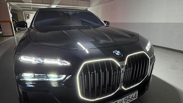 BMW 7-SERIES 740d xDrive M Sport купить на сайте DeffCars