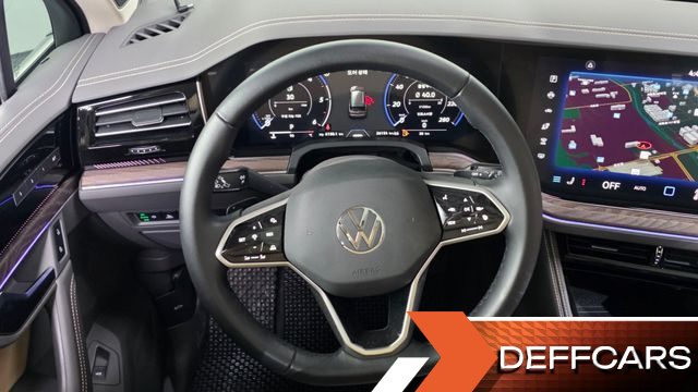 Volkswagen TOUAREG 3.0 TDI Prestige купить на сайте DeffCars
