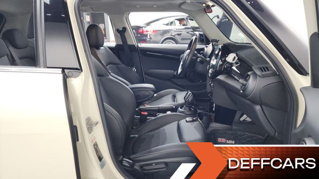 Mini COOPER Classic Plus Launch Pack Third Generation купить на сайте DeffCars