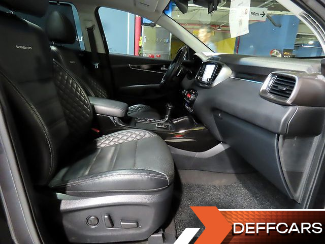 Kia SORENTO Diesel 2.2 2WD Master Special купить на сайте DeffCars
