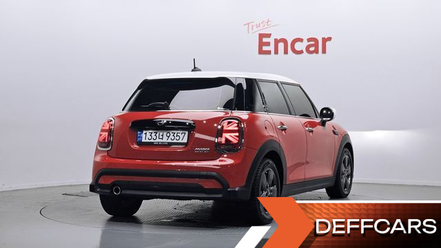 Mini COOPER 5Door Classic Third Generation купить на сайте DeffCars