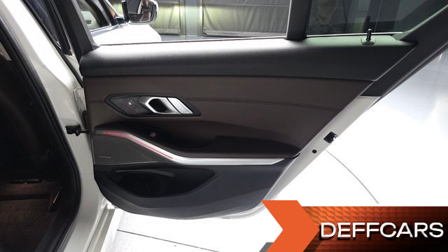 BMW 3-SERIES 320i Luxury купить на сайте DeffCars