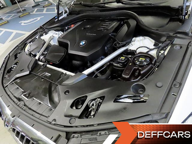 BMW 5-SERIES 530i Luxury купить на сайте DeffCars