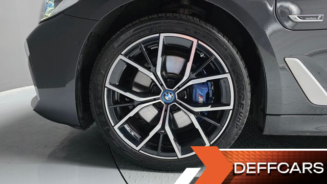 BMW 5-SERIES 530e M Sport купить на сайте DeffCars