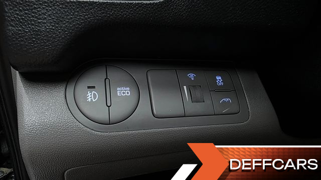 Hyundai STAREX Van 5-Seater Style купить на сайте DeffCars