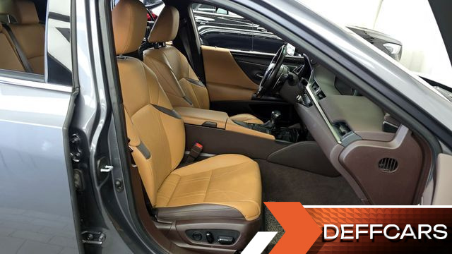Lexus ES Executive купить на сайте DeffCars