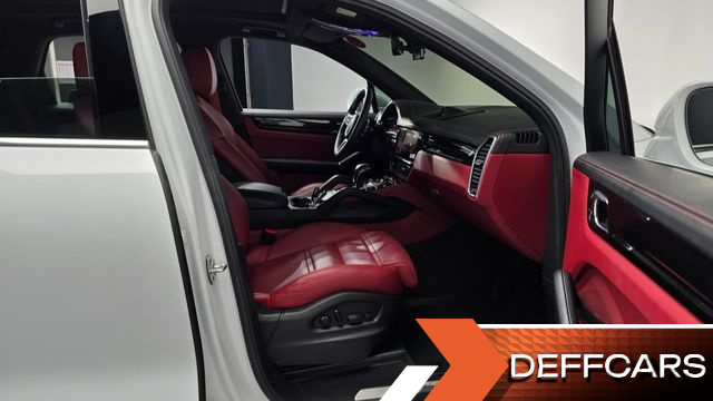 Porsche CAYENNE 3.0 купить на сайте DeffCars