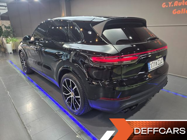 Porsche CAYENNE 3.0 E-HYBRID PLATINUM EDITION купить на сайте DeffCars