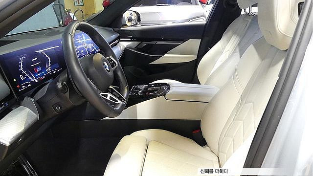 BMW 5-SERIES 520i M Sport купить на сайте DeffCars