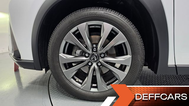 Lexus UX 2.0 F-Sport 2WD купить на сайте DeffCars