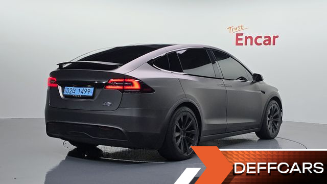 Tesla MODEL X Plaid купить на сайте DeffCars