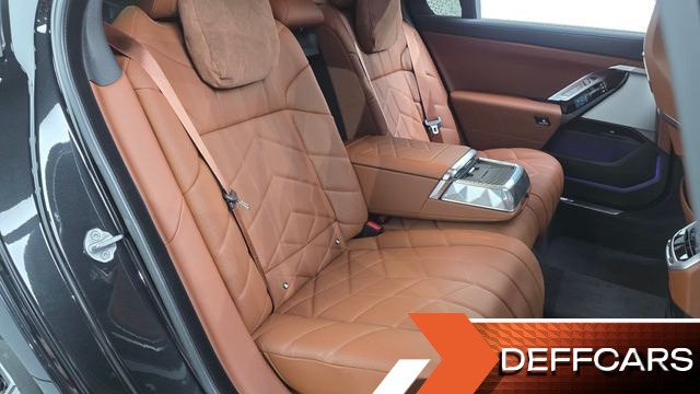 BMW 7-SERIES 740i xDrive M Sport купить на сайте DeffCars