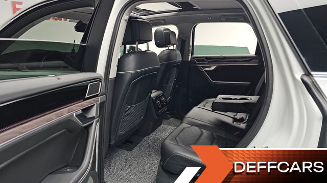 Volkswagen TOUAREG 3.0 TDI Prestige купить на сайте DeffCars
