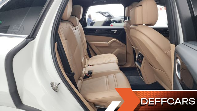 Porsche CAYENNE 3.0 купить на сайте DeffCars