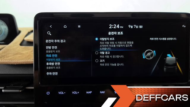 Hyundai STARIA 2WD Limousine (Special Vehicle) 9 Seater купить на сайте DeffCars