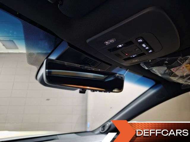 Toyota CAMRY 2.5 XLE Premium Hybrid купить на сайте DeffCars