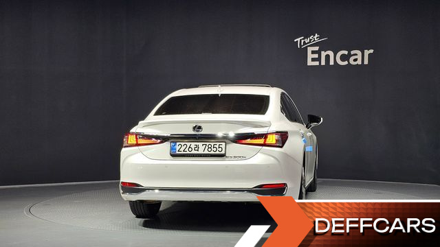 Lexus ES Luxury Plus купить на сайте DeffCars