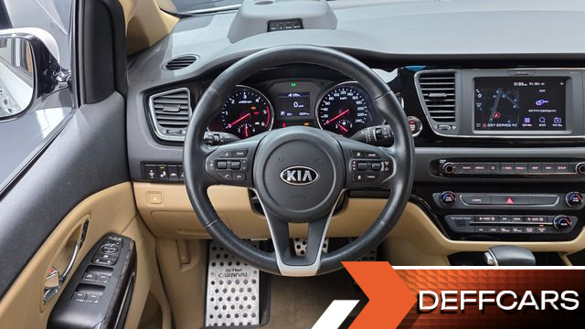Kia CARNIVAL 9-Seater Hi-Limousine Noblesse Special купить на сайте DeffCars