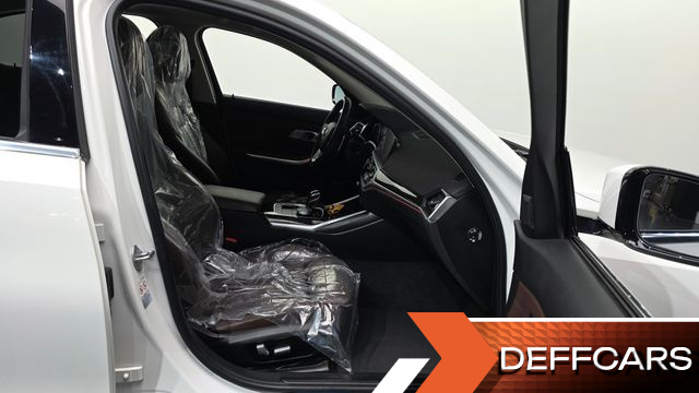 BMW 3-SERIES 320i Luxury купить на сайте DeffCars