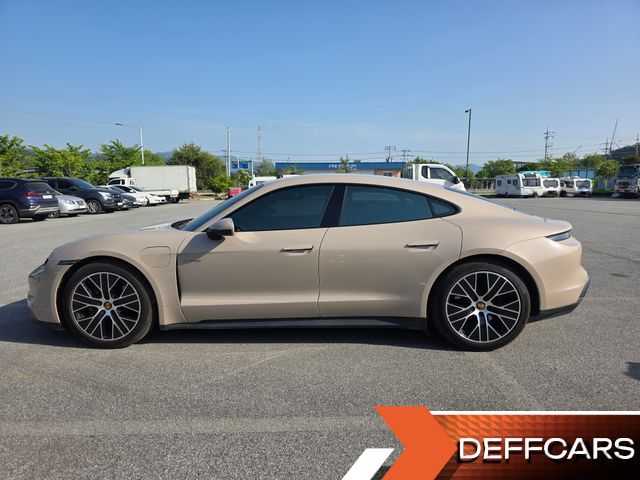 Porsche TAYCAN Base купить на сайте DeffCars