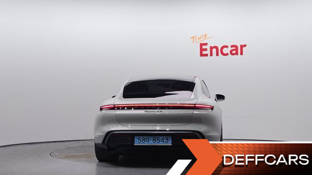 Porsche TAYCAN 4S купить на сайте DeffCars