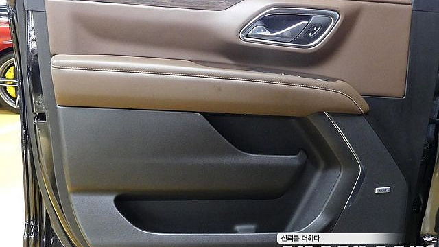 Chevrolet SURBURBAN 6.2 купить на сайте DeffCars