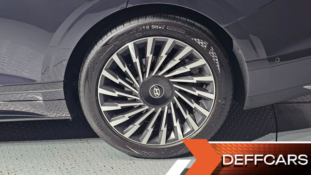Hyundai GRANDEUR 2,5 Gasoline 2WD Calligraphy купить на сайте DeffCars