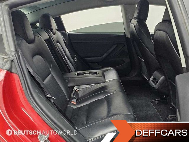 Tesla MODEL 3 Long Range AWD купить на сайте DeffCars