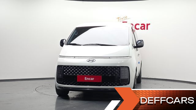 Hyundai STARIA L3.5 Lounge 7-Seater Inspiration купить на сайте DeffCars