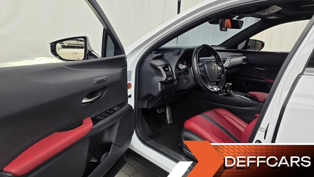 Lexus UX 2.0 F-Sport 2WD купить на сайте DeffCars