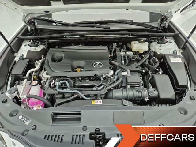Lexus ES Executive купить на сайте DeffCars