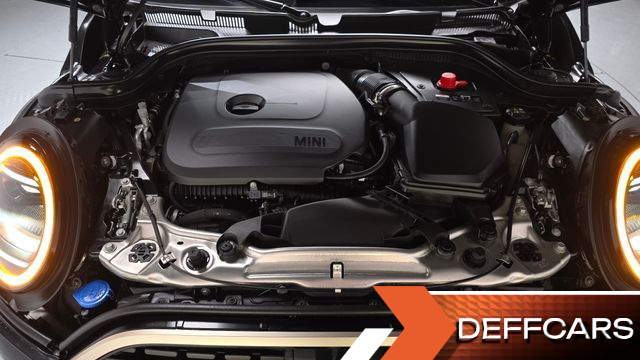 Mini COOPER 5 Door Favoured купить на сайте DeffCars