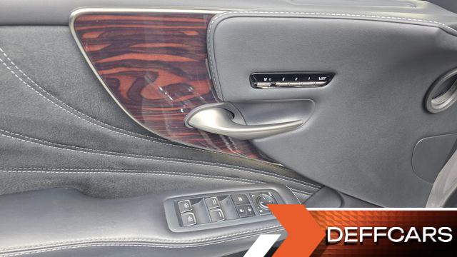 Lexus LS 3.5 Luxury AWD купить на сайте DeffCars