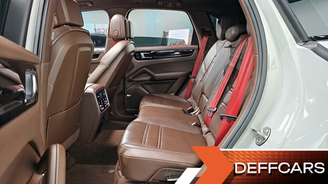 Porsche CAYENNE 3.0 купить на сайте DeffCars
