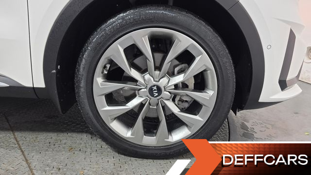 Kia SORENTO Diesel 2.2 4WD Signature купить на сайте DeffCars