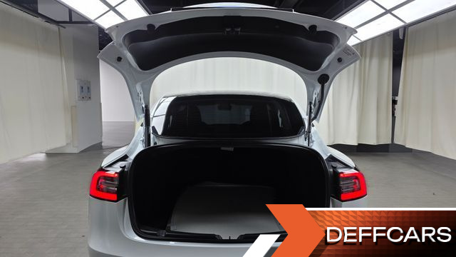 Tesla MODEL 3 Long Range AWD купить на сайте DeffCars
