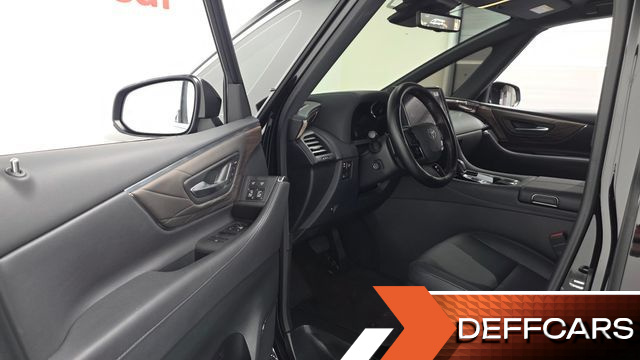 Toyota ALPHARD 2.5 HEV Executive AWD купить на сайте DeffCars