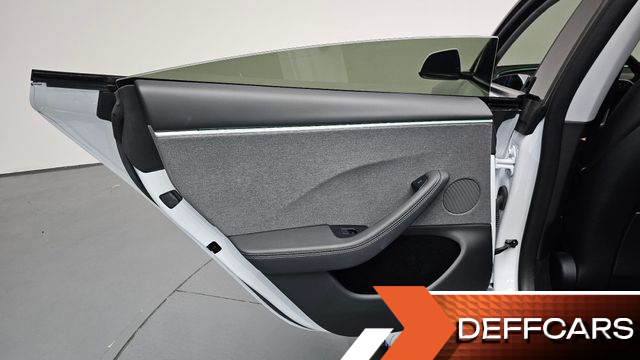Tesla MODEL 3 RWD купить на сайте DeffCars