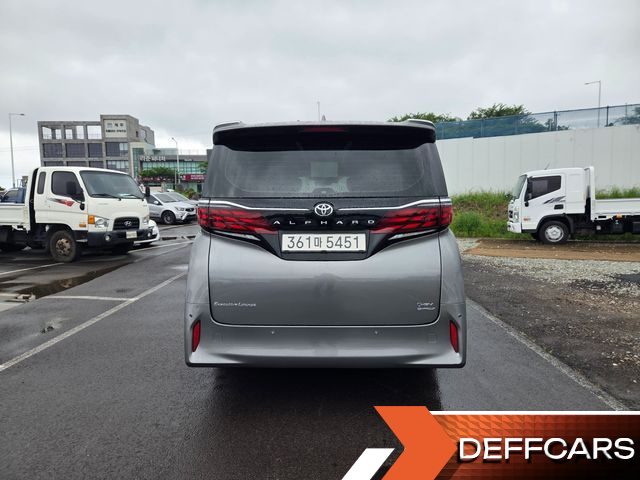 Toyota ALPHARD 2.5 HEV Executive AWD купить на сайте DeffCars