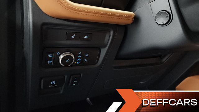 Ford EXPEDITION Platinum 4WD 7Seater купить на сайте DeffCars