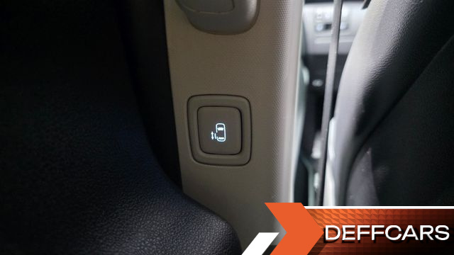 Hyundai STARIA 4WD Tourer 9-Seater Modern купить на сайте DeffCars