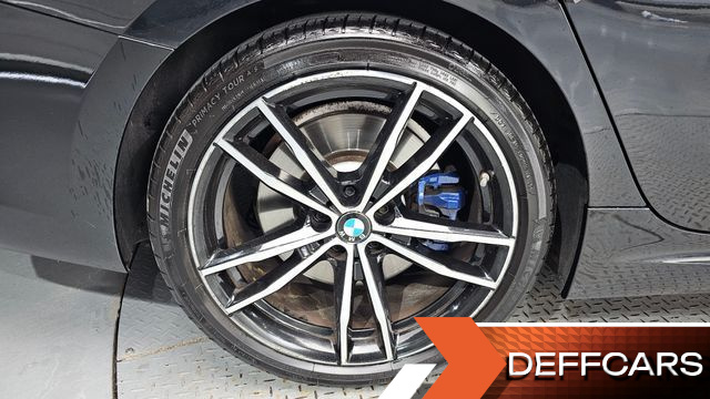 BMW 3-SERIES 330i M Sport купить на сайте DeffCars
